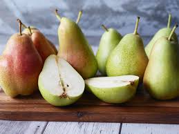 Pears: History, Nutrition, Health Benefits and Growing Guide 