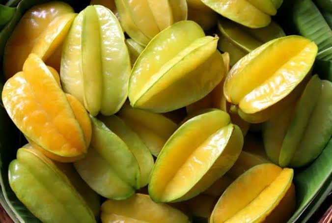 Star Fruits: History, Nutrition, Health Benefits and Growing Guide 