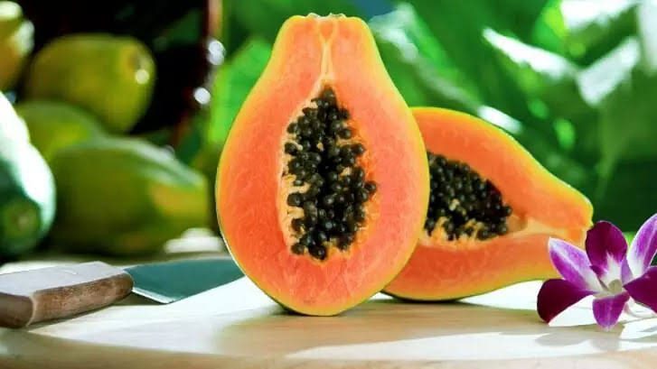 Papayas: History, Nutrition, Health Benefits and Growing Guide Papayas: History, Nutrition, Health Benefits and Growing Guide
