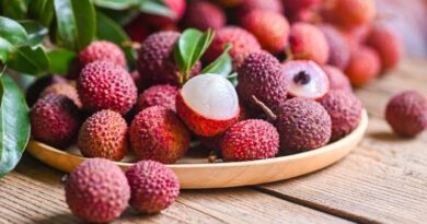 Lychees: History, Nutrition, Health Benefits and Growing Guide