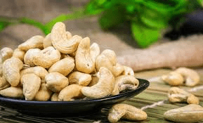 The Cashew Nuts: Economic Importance, Uses, and By-Products
